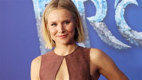 kristen bell sexy|Kristen Bell turns heads with gorgeous leggy look in shorts and。